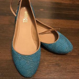 Rouge Helium ankle strap lace flat